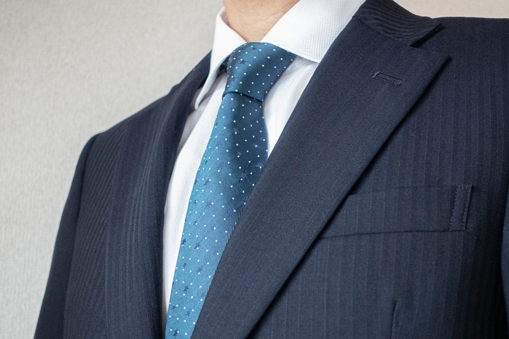 ウィンザーノットの結び方を解説！襟型相性・ネクタイ選び・おすすめシーンも紹介