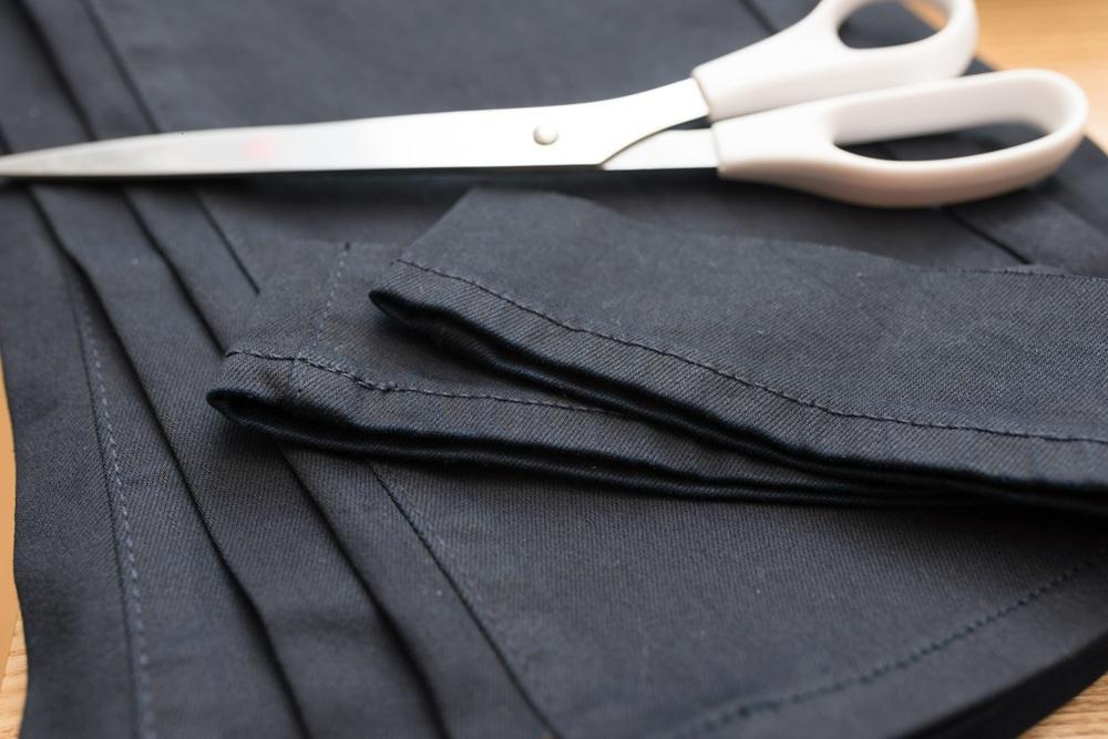 スーツの裾上げの長さはどのくらい？自分に合った長さと失敗しないポイントを解説