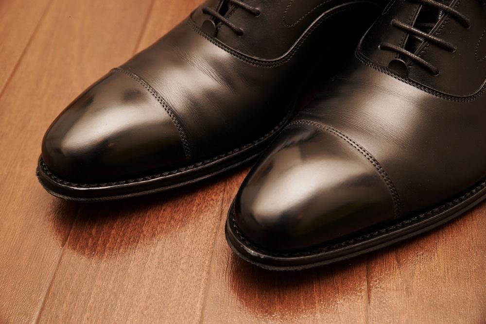 靴紐の結び方や通し方による特徴や手順とは？結ぶときやお手入れのポイントも紹介