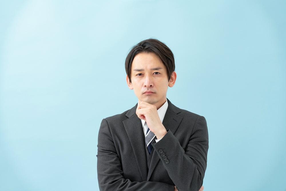 スリーピーススーツは失礼？シーン別に適切かどうかを徹底解説