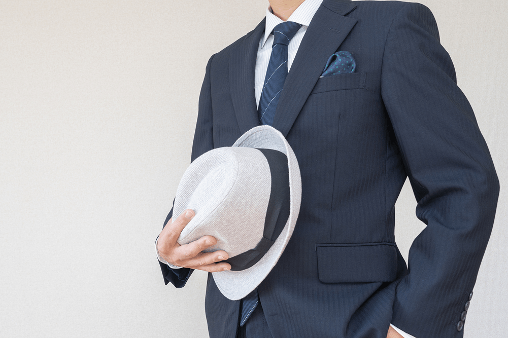 結婚式向けポケットチーフの折り方6選！基本のマナーや選び方も解説