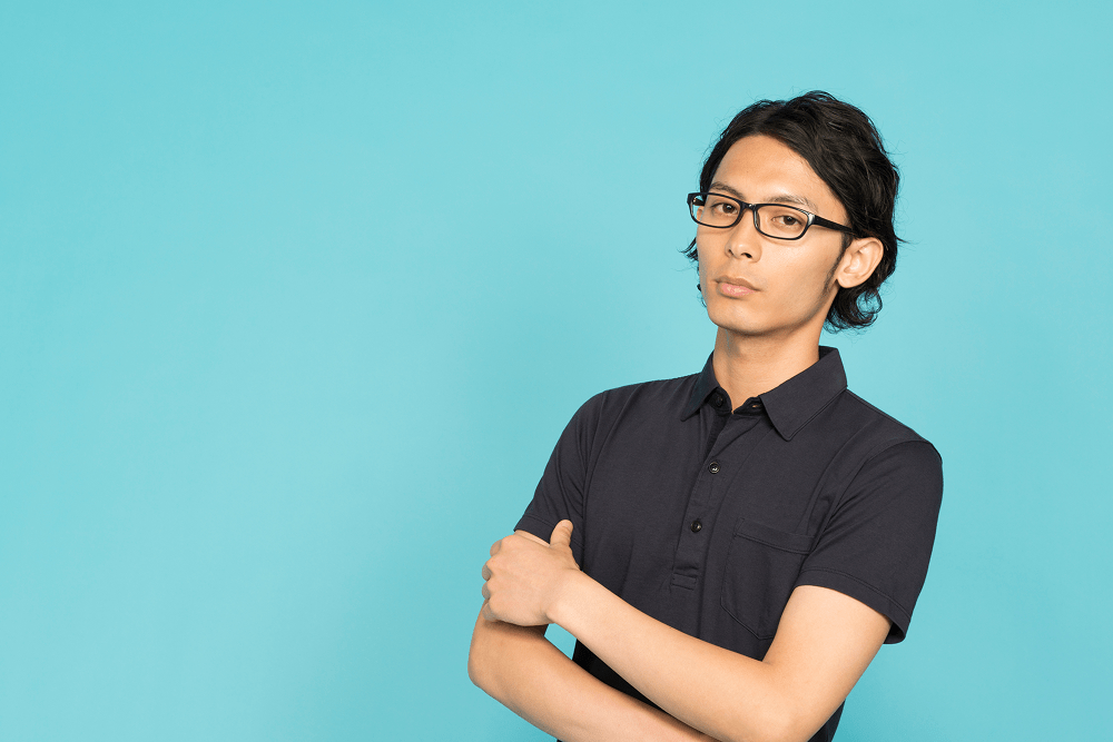 ビジネスポロシャツとは？通常との違いや種類、選び方を徹底解説