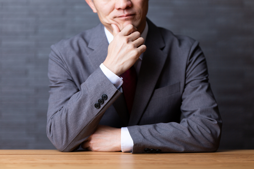 平服とはどのような服装？意味や着こなしの基準をわかりやすく解説