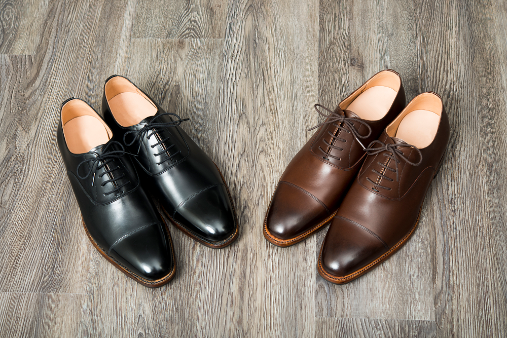 ストレートチップとは？ビジネスにも冠婚葬祭にも使える定番革靴の魅力と選び方
