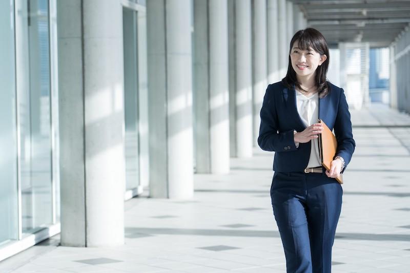 ladies-navy-suit03.jpeg