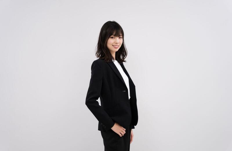 【女性向け】転職活動にふさわしいスーツのコーディネート