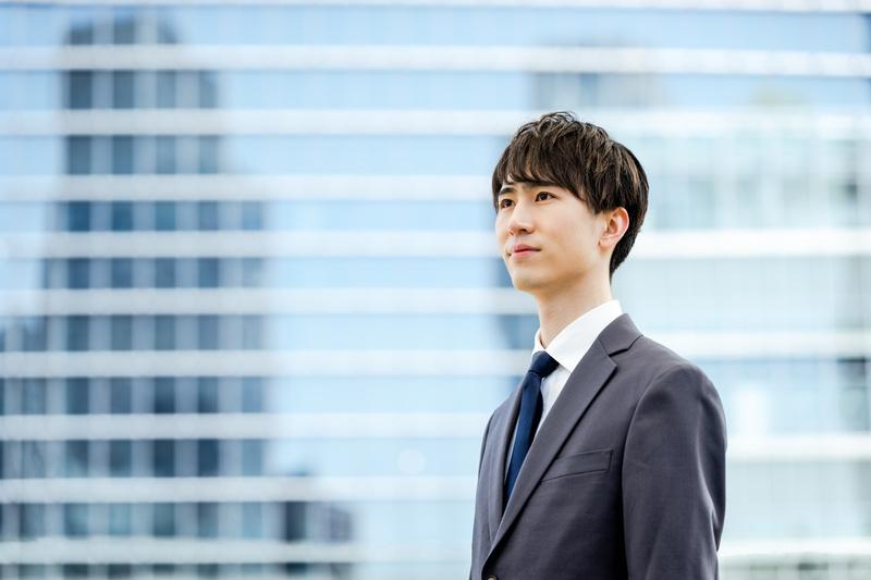 メンズスーツの着こなしで押さえておきたいルール