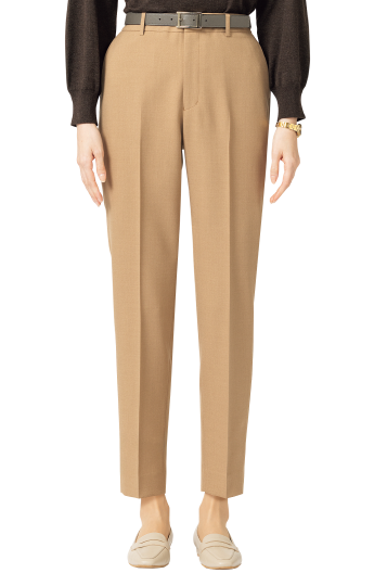 テーパードパンツ