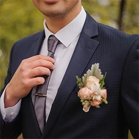 【結婚式】男性ゲストの服装マナー！NG例とおしゃれにスーツを着こなすコツ、コーデを紹介