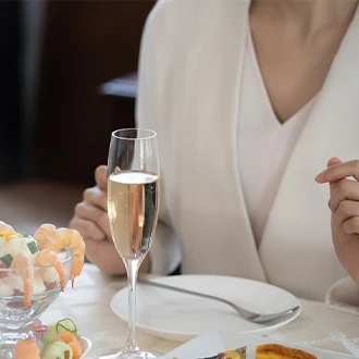 「ドレスコードの基本とは？女性が押さえておきたいコーデ術を徹底解説」のイメージ