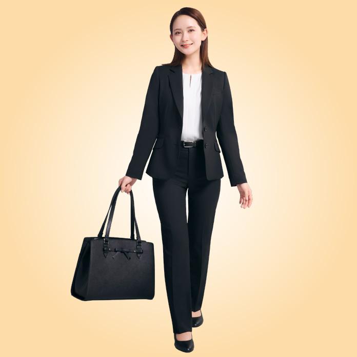AOKI就活スーツ女性用３L　ジャケット/パンツ/シャツ/鞄セット 株式会社AOKI “ゆるすぎず、堅すぎない” 「THE THIRD SUITS®」から暑い