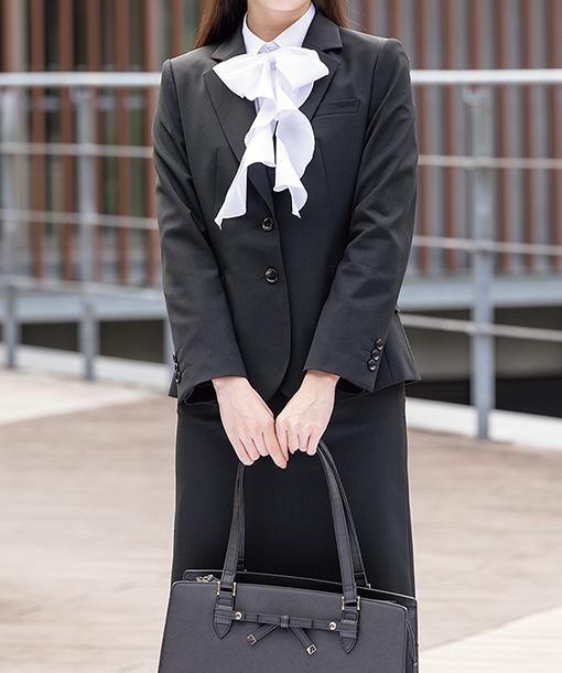 360°キレイ黒無地スーツ