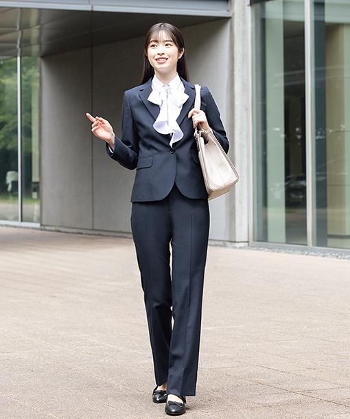 パンツスタイル