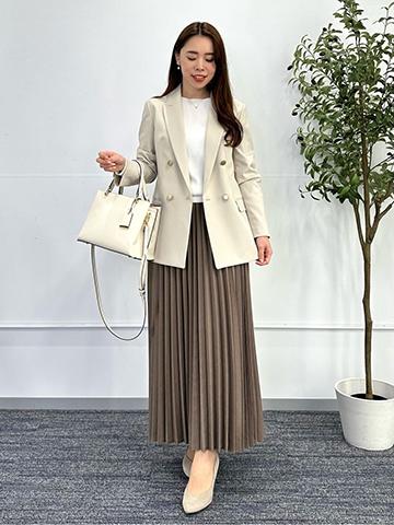 着崩しジャケジョ