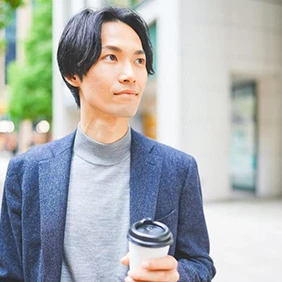 【メンズ】秋のオフィスカジュアルコーデ！定番の着こなし方とおすすめアイテムをご紹介
