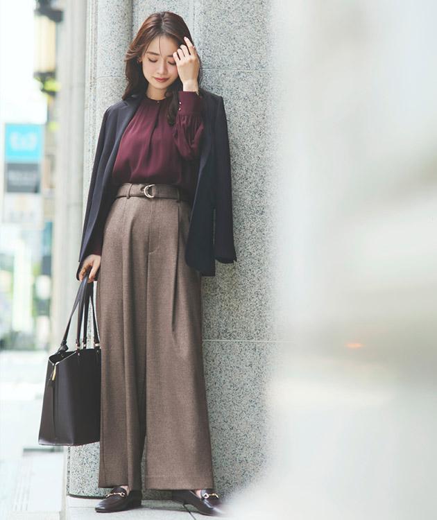 ×ワイドパンツなら30歳ならではの余裕ある着こなし