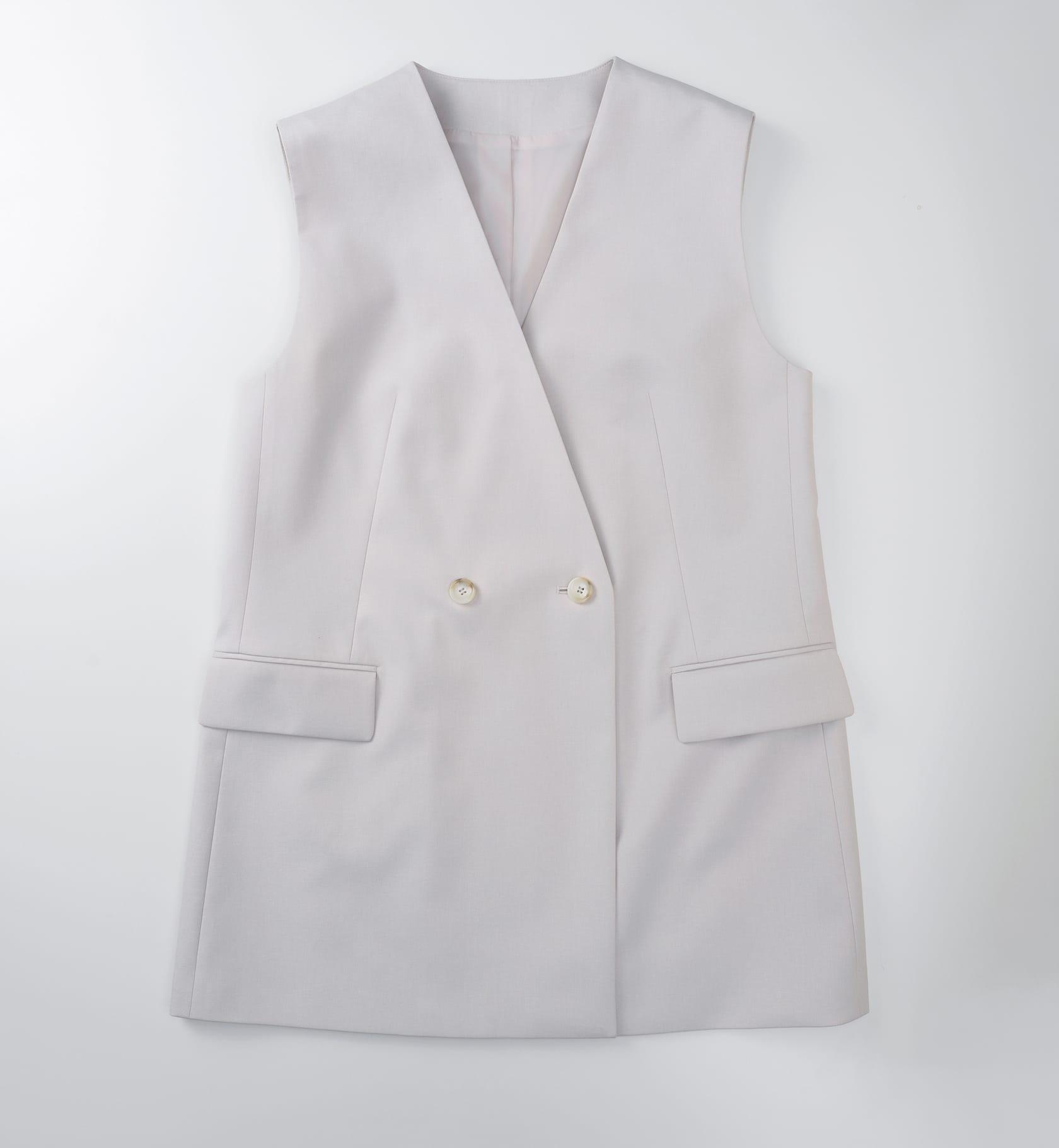 ジレやブラウスセットアップのコーディネート。Oggi側からのアイデアが反映されたアイテム