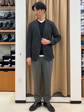 パジャマスーツ