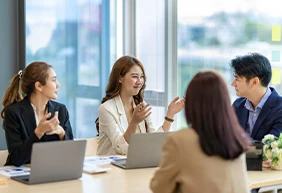 【2024冬】服装自由のインターンは何を着る？選び方や好印象なスタイルをご紹介