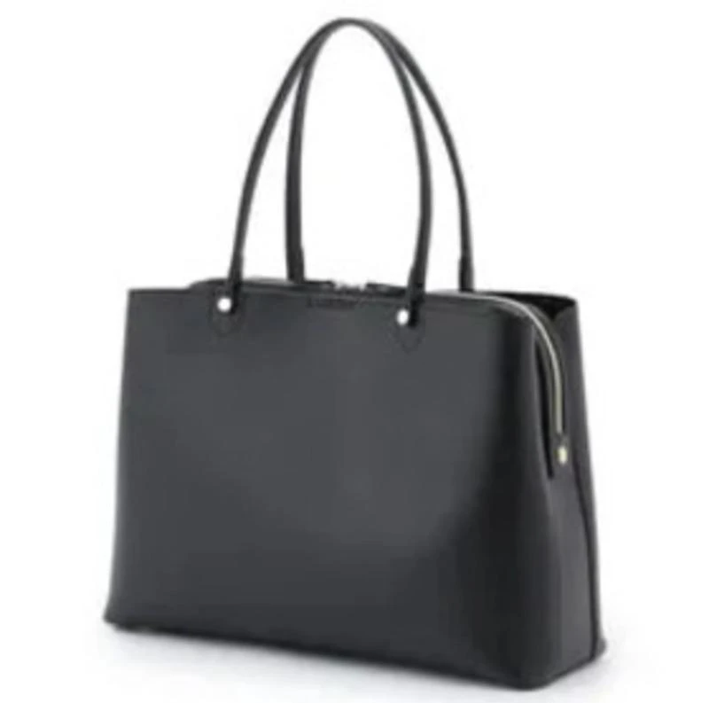 【スーツ向け】オフィスカジュアルで使えるたっぷり容量バッグ