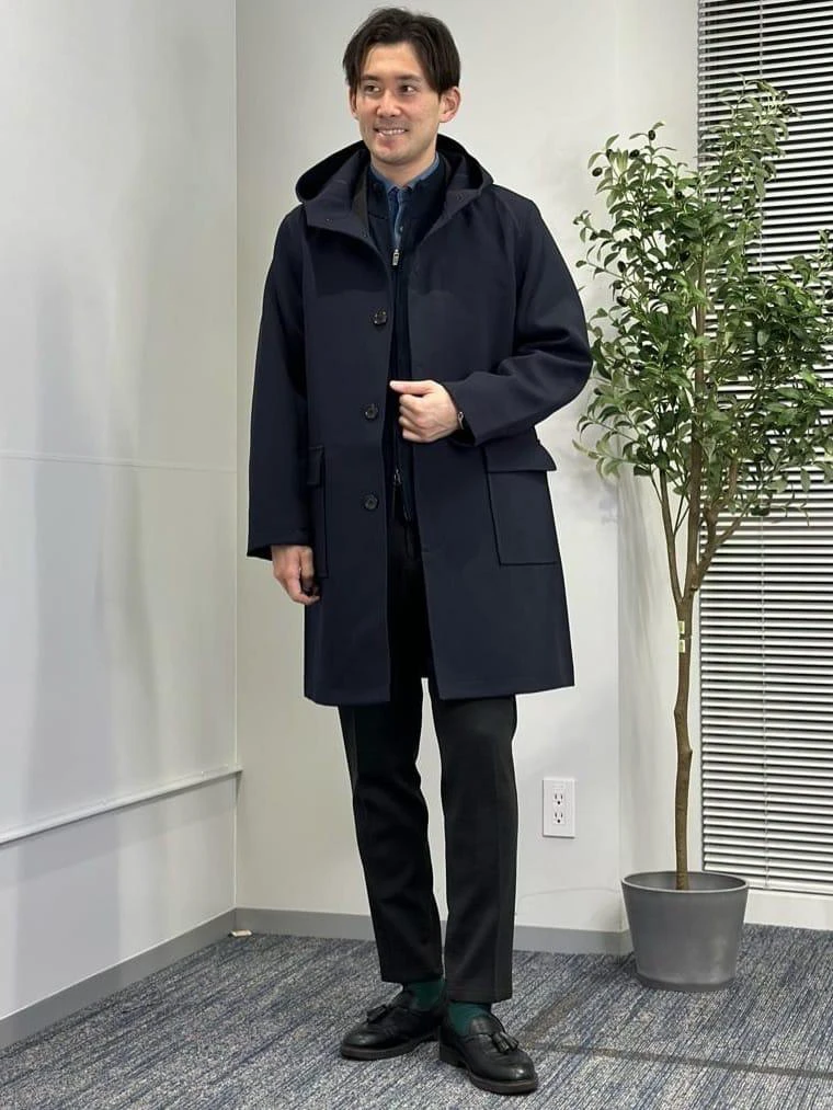 【オフィスカジュアル】かっちりしすぎないビジカジコートのスタイル