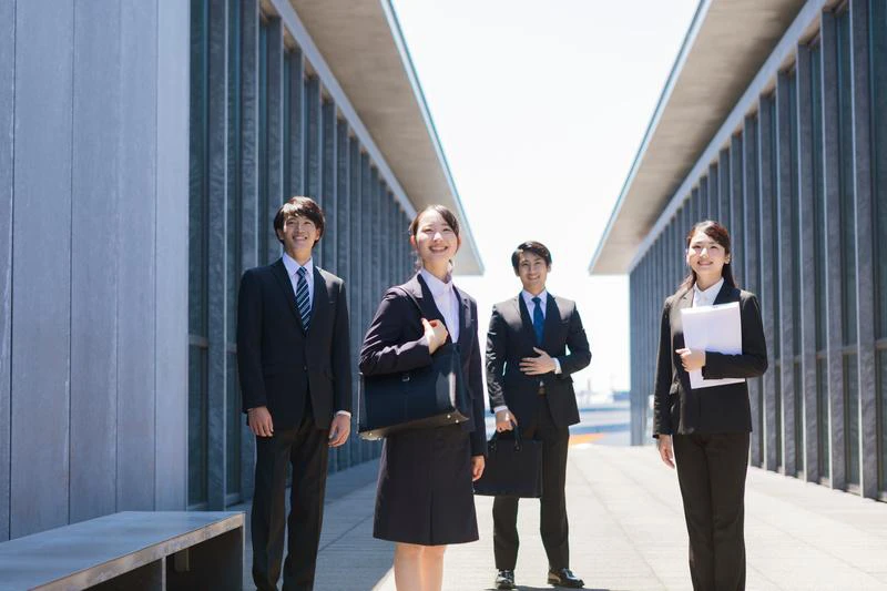 就活ではパンツスーツでも問題ない