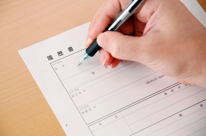 履歴書の証明写真はネクタイも重要？