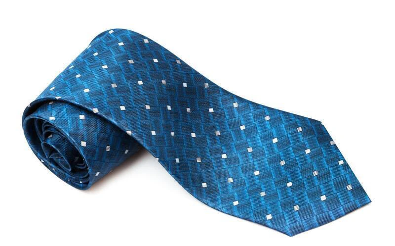 履歴書の証明写真にふさわしいネクタイの選び方