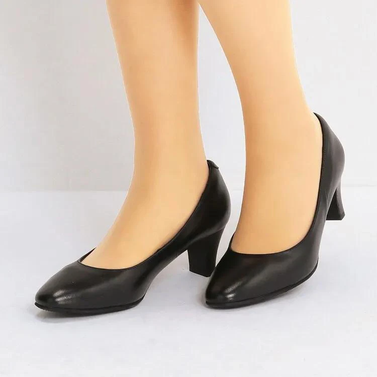 【5.5cmヒール】脚を美しく見せながら歩きやすさも追及