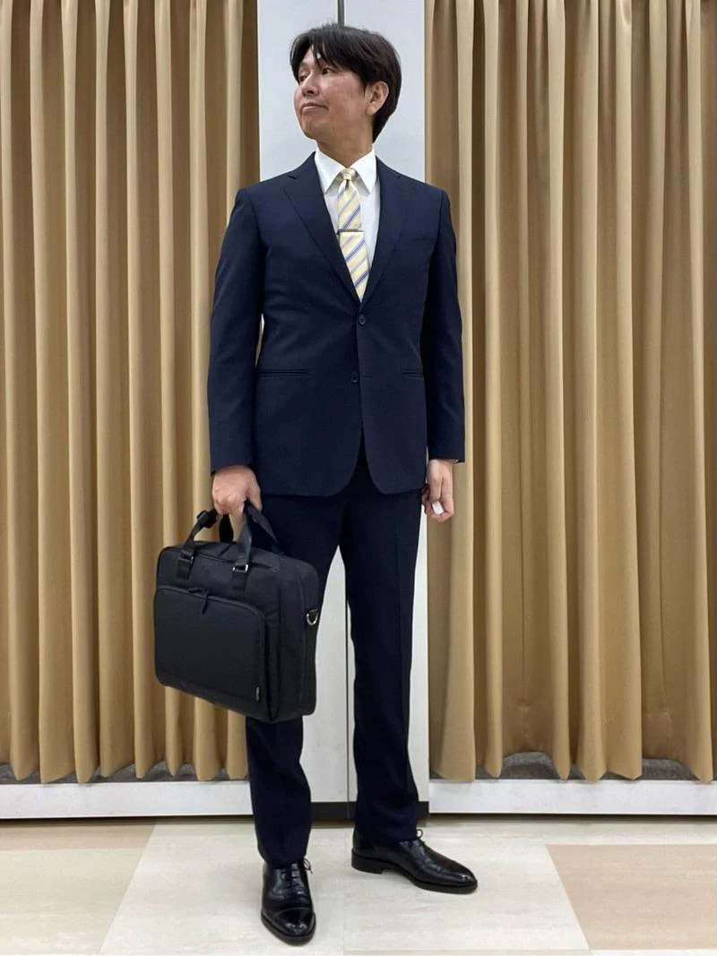 定番カラーで爽やかな印象を叶える