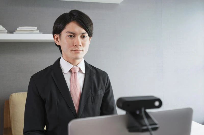 【メンズ】Webインターンにふさわしい服装