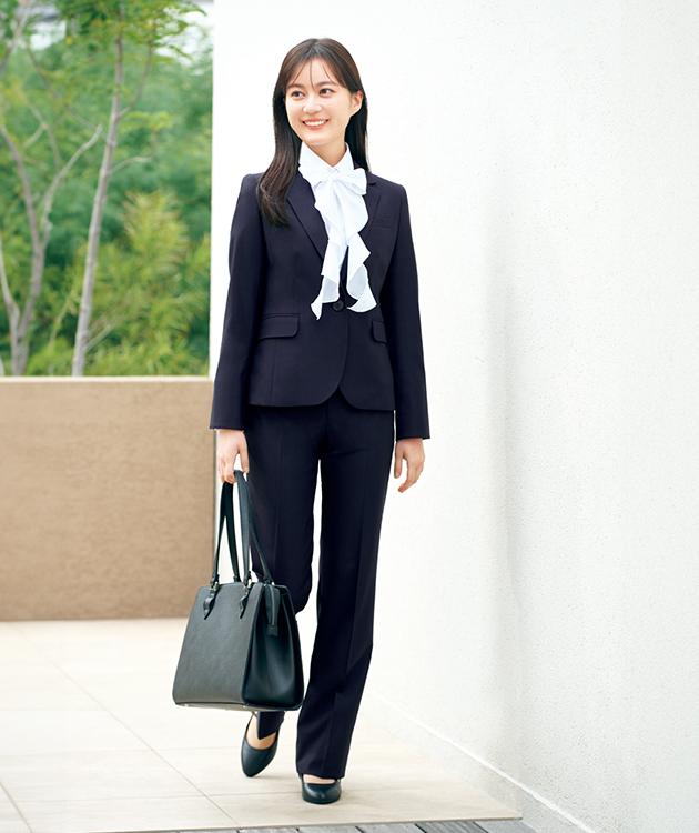 第一印象をアップしたい入社式のスーツはコレ！