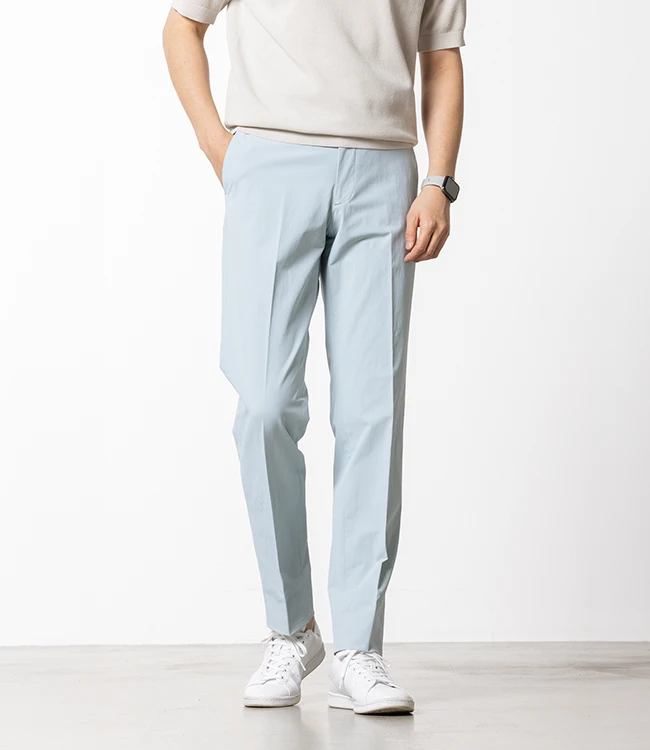 スーツ屋の仕立てた綿パンの着用画像