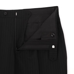 【特価】【WEB限定価格】洗える ストレッチ 2パンツスーツ 黒ストライプ LES MUES ブリティッシュスリム