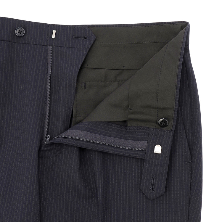 洗える ストレッチ 2パンツスーツ 紺ストライプ LES MUES