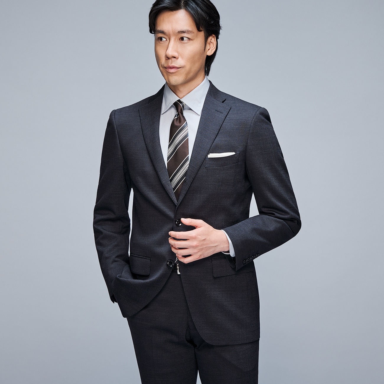 上質ストレッチスーツ 段返り3つボタン グレー JUNKO SHIMADA JS homme ブルーレーベル 別売ベストあり 上質ストレッチスーツ 段返り3つボタン グレー JUNKO SHIMADA JS homme ブルーレーベル 別売ベストあり