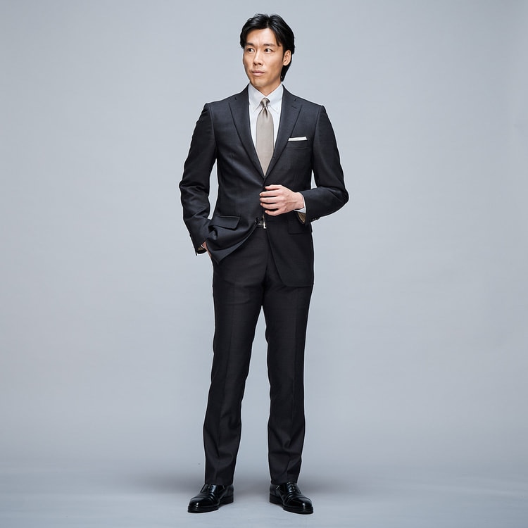 金のスーツ 段返り3つボタン チャコールグレー織柄無地 スリム