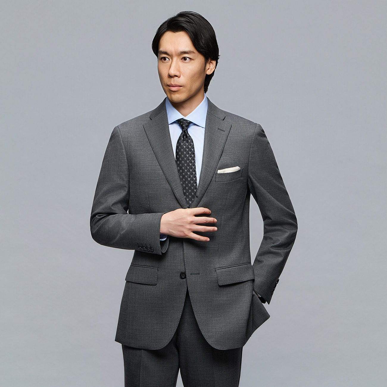 ハイクオリティスーツ｜ミディアムグレー・織柄｜ツーピース