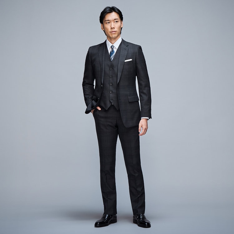 【美品】MAJI スリーピース スーツ A6 L チャコール チェック シルク混 美品】MAJI スリーピース スーツ A6 L チャコール チェック シルク混