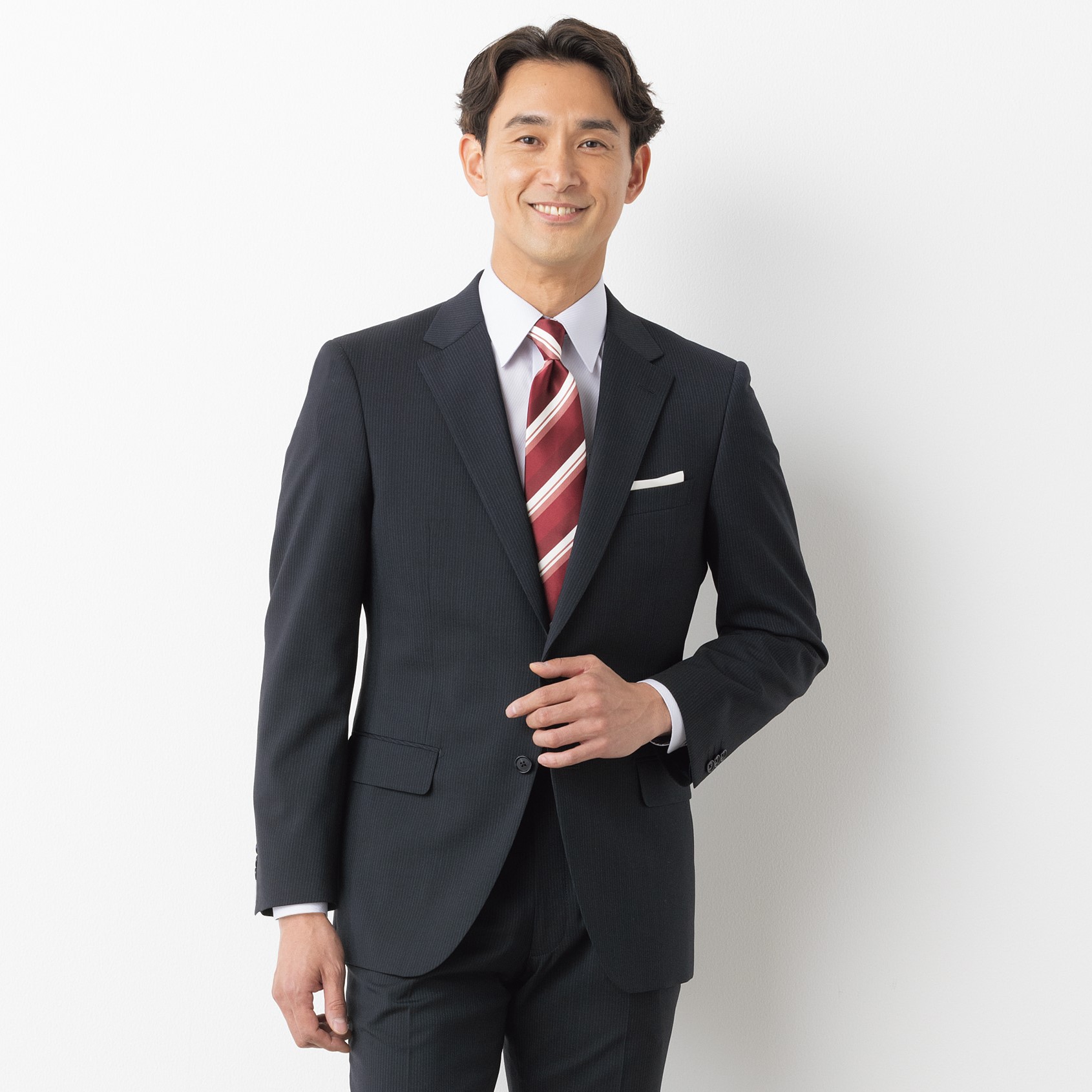 洗えるウールブレンド 2パンツスーツ 紺ストライプ LES MUES ベーシック 洗えるウールブレンド 2パンツスーツ 紺ストライプ LES MUES ベーシック