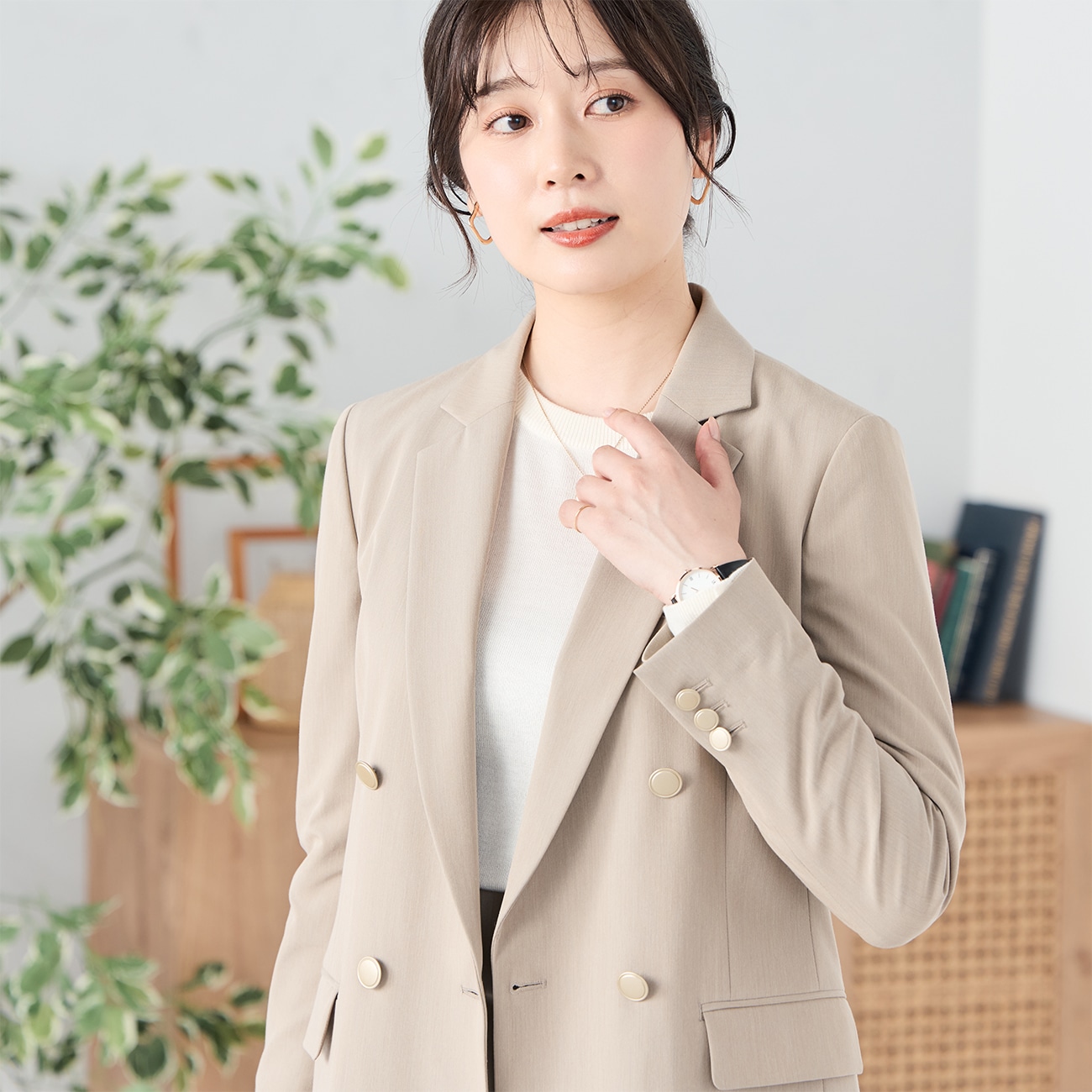 ライトストレッチ ダブルブレストジャケット ベージュ セットアップ着用可 ライトストレッチ ダブルブレストジャケット ベージュ セットアップ着用可