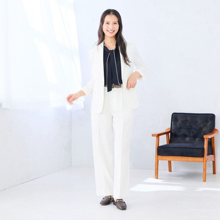 【ホワイトさん専用】DAISY LIN FOXEY 　テーラードジャケット エアリードライ テーラードジャケット ホワイト 遮熱 セットアップ着用
