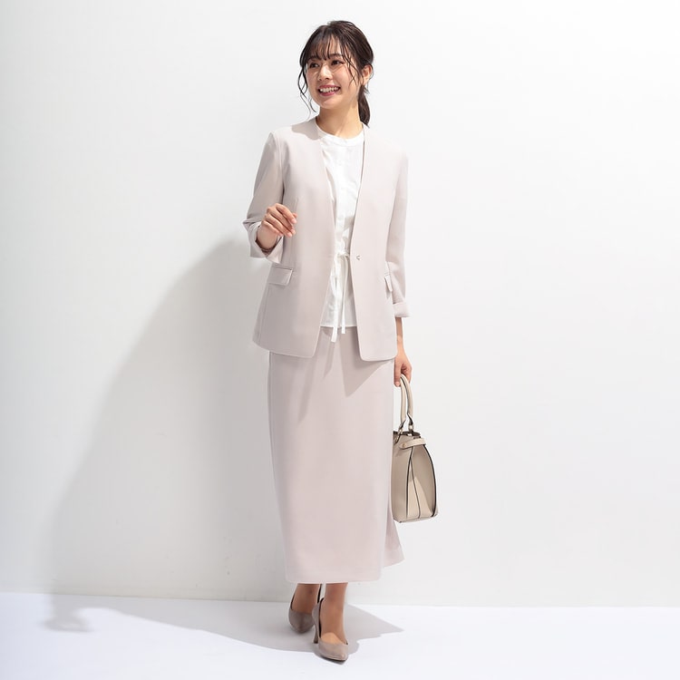 アウトレット】トロピンクベージュ ノーカラージャケット セットアップ