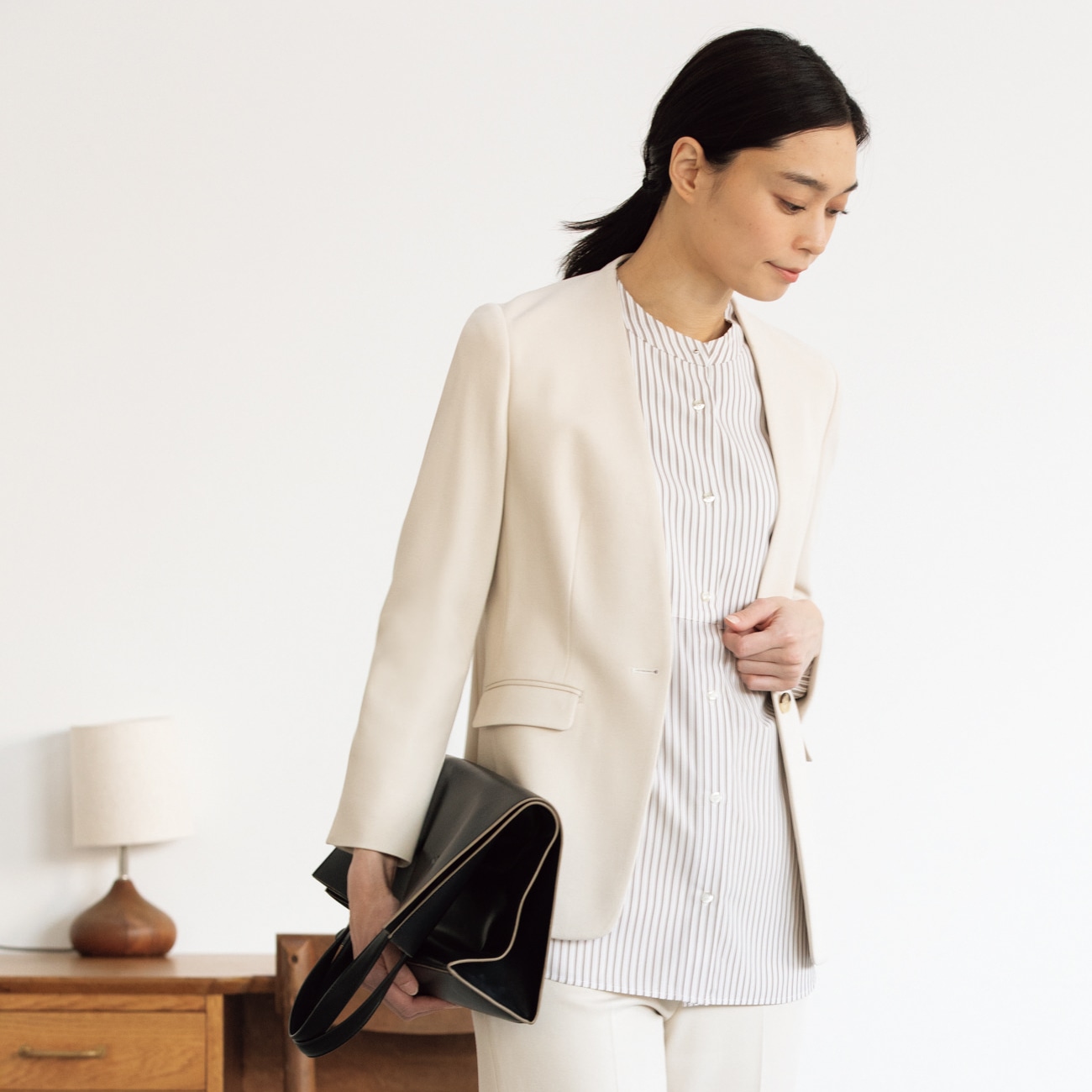 夏ボーナスでGETしておきたい！【SUITS BY JUNKO SHIMADA】｜KYO【AOKI