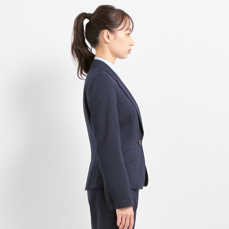 CanCamコラボ　スーツ　紺ストライプ AOKI&CanCamのコラボスーツ🌸 上品なネイビーのストライプ柄で