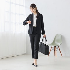 ≪Oggi4月号掲載≫ パウダリーストレッチ黒 ノーカラー