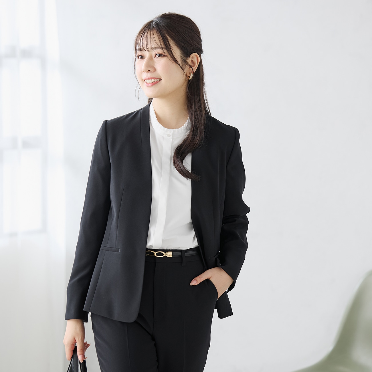 ≪Oggi4月号掲載≫ パウダリーストレッチ黒 ノーカラージャケット セットアップ着用可 ≪Oggi4月号掲載≫ パウダリーストレッチ黒 ノーカラージャケット セットアップ着用可