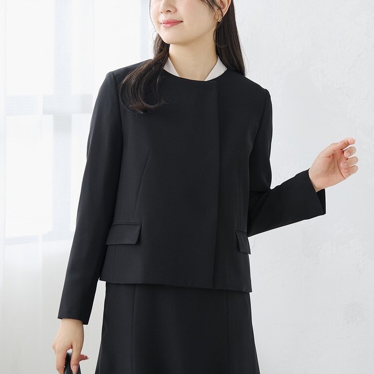 パウダリーストレッチ黒 クルーネックジャケット セットアップ着用可