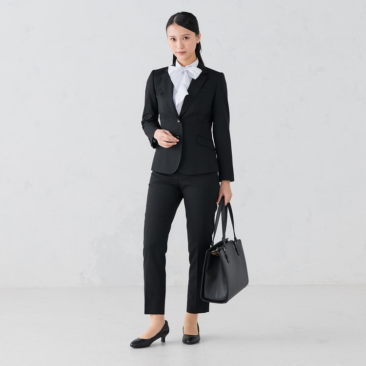 ビジネスから就活まで】究極の就活スーツ 洗える 360°キレイ 黒無地