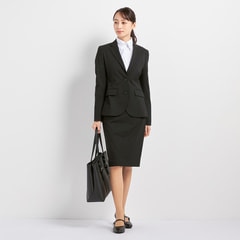 ビジネスから就活まで】洗える 黒無地タイトスカート セットアップ着用  